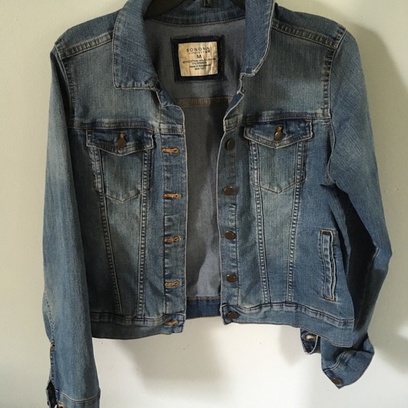 Jean jacket - Picture 1 of 4
